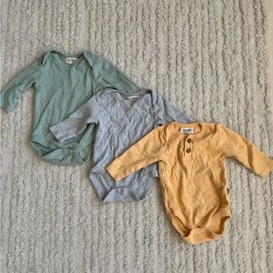 Ribbed Baby bodysuits